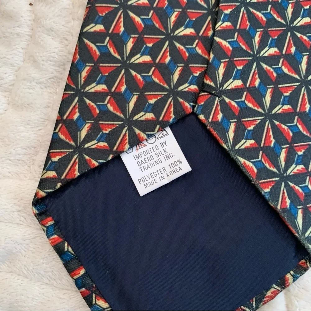 DAE RO Silk Blue Red Patterned Tie